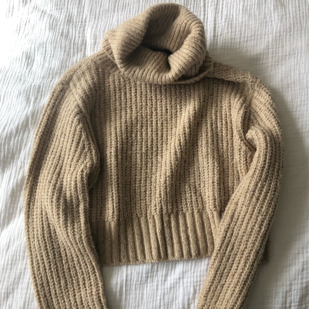 POL Sweater!